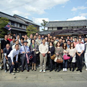 創立50周年記念社員旅行　近江路と会長・常務の生家巡り